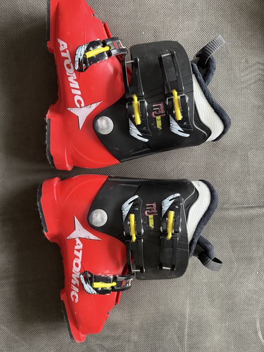 Schiuri Fischer RC4 130 cm, clapari Atomic 23/23.5