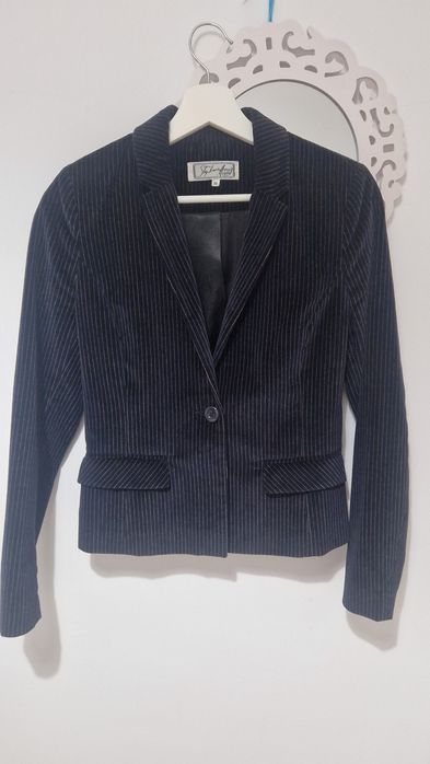 Sacou bleumarin foarte delicat