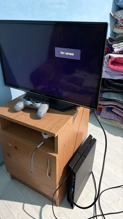 Продается ps4 fat и телевизор