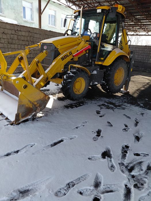 Эсковатор погрузчик