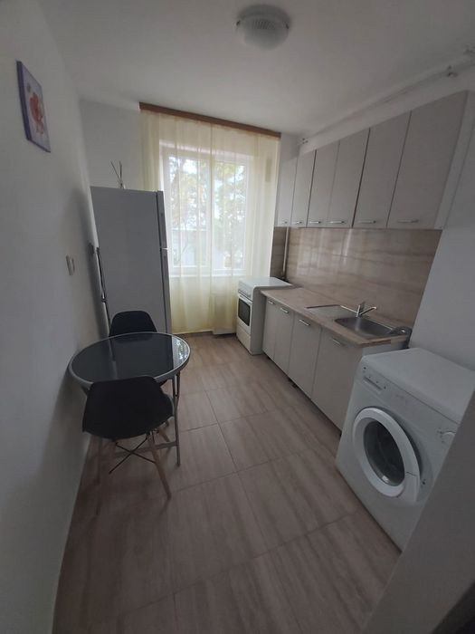 De închiriat apartament 2 camere