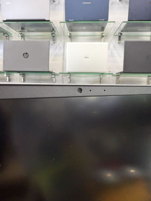 Noutbuk Dell Pro 14 Essential Intel Core 7-150U 16GB 1TB новый Yangi