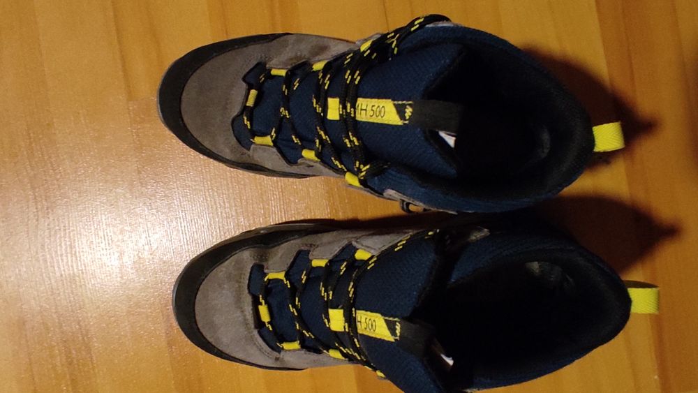 Bocanci Quechua mărimea 37