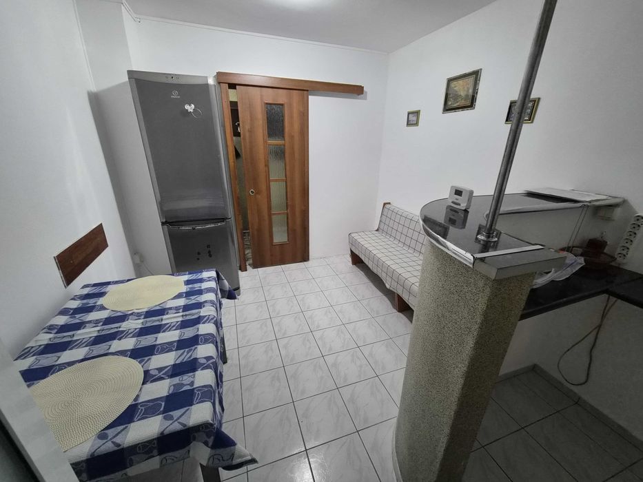 Apartament 2 camere semidecomandat de inchiriat pe termen lung, parter,Constanța, Inel 1