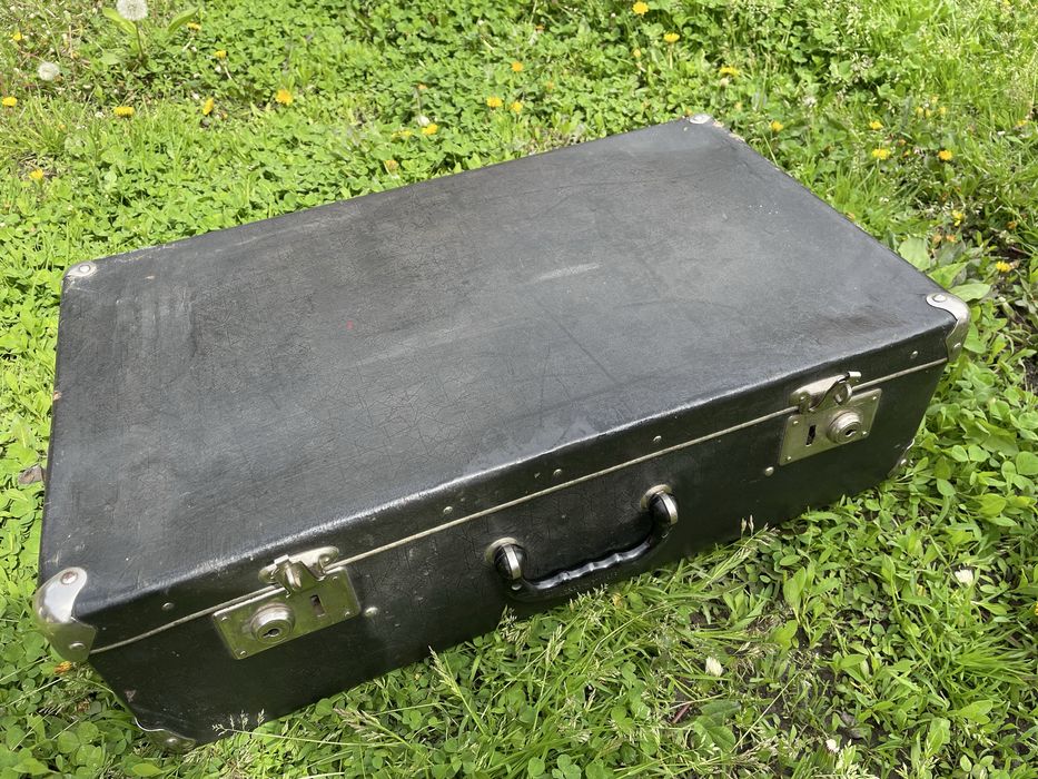 Продам Антиквариат саквояж,чемодан,дипломат-чемодан