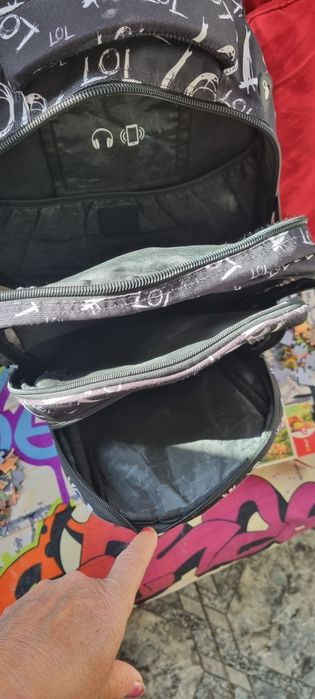 ДВЕ  маркови раници  НЕАD -всяка по 20 лв.