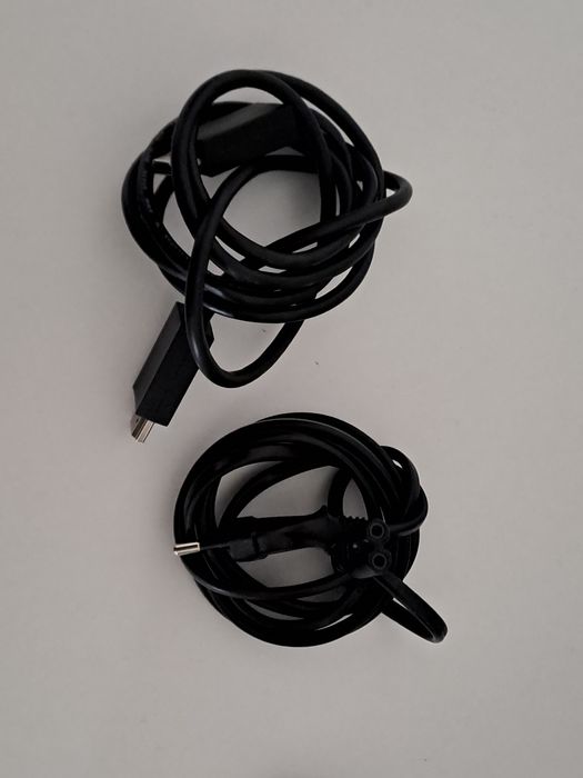 Ps5 2 controllere support joc si cabluri originale