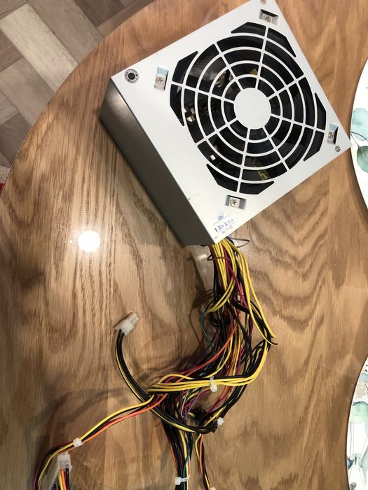 Блок питания HuntKey на 450w