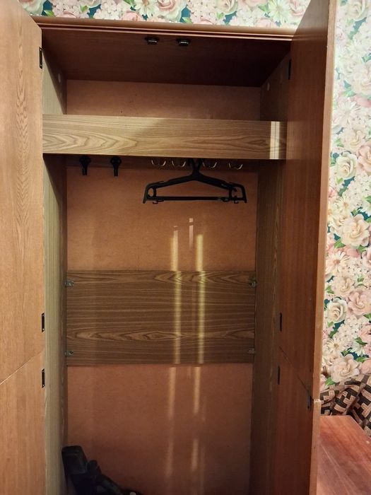 Продам шкаф, стенка.