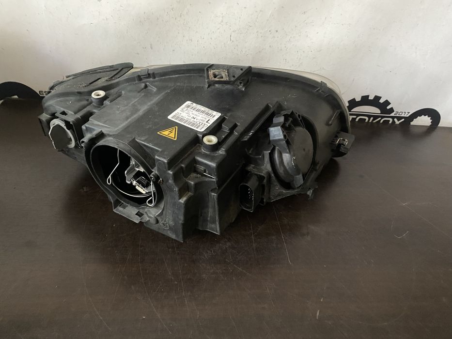 Far stanga bixenon Audi A4 B7