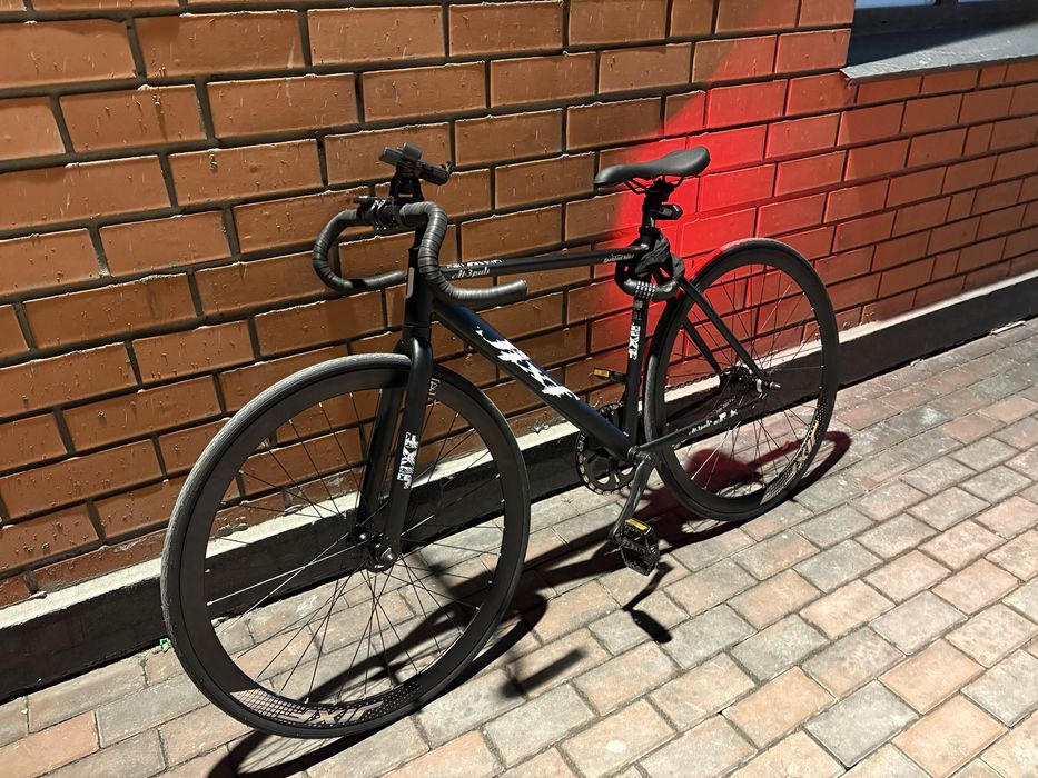 Фикс Fixed 20 дюймов черный M