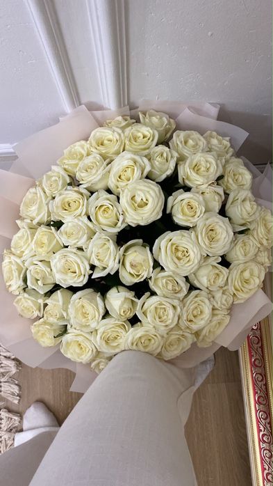 Цветы 51 белый роза