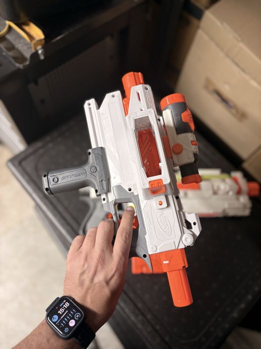 Pistol nerf nou nout