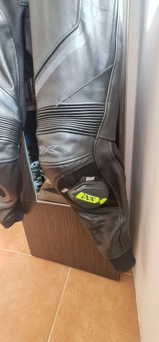 Combinezon moto și cizme