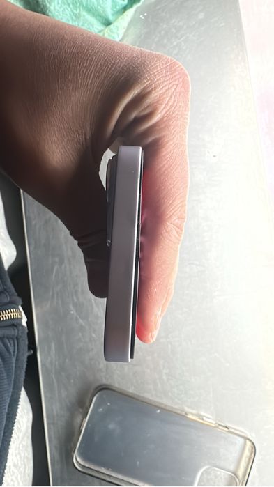 Айфон 14 с каропкой