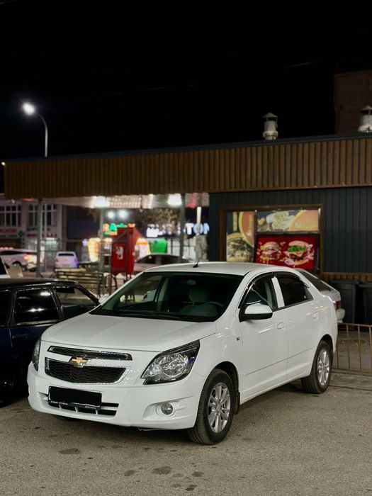 Chevrolet cobalt (кобальт)