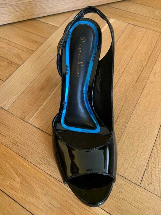 Женски обувки с висок ток