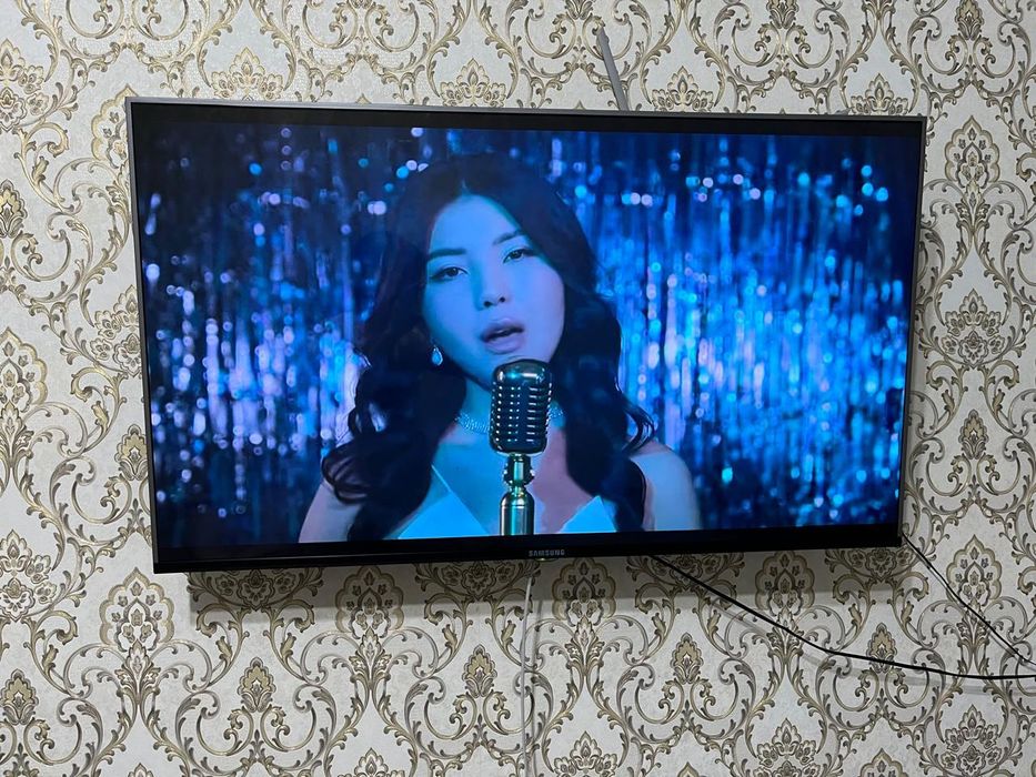 Самсунг телевизор