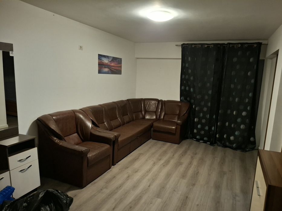 Inchiriere apartament cu 3 camere