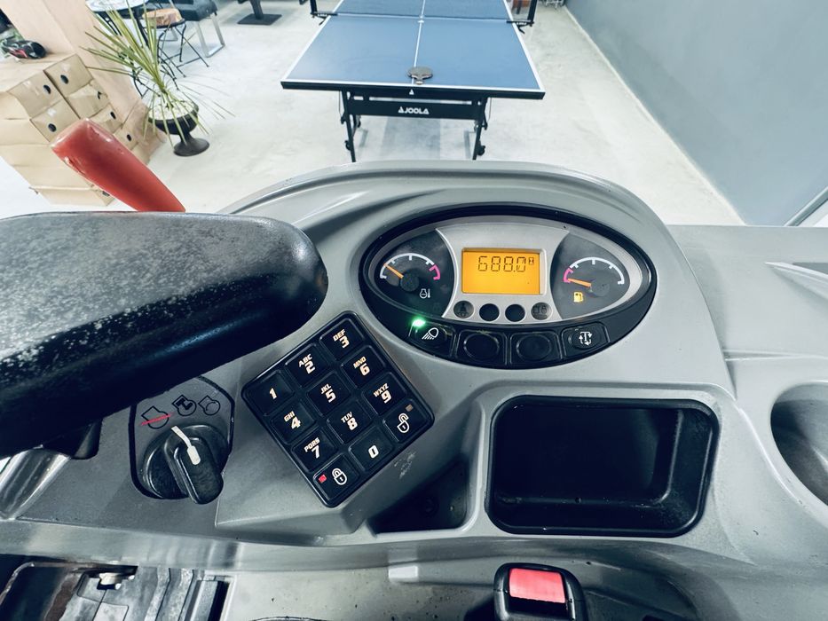 Miniexcavator Bobcat E17 2017 688 ore