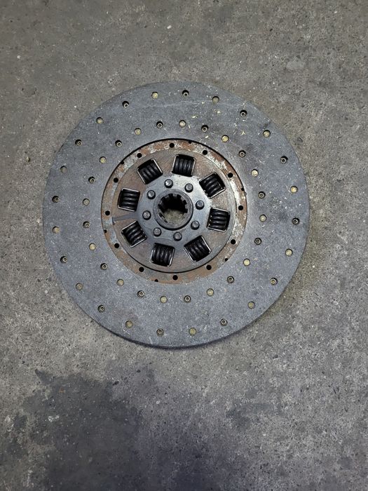Подам диск сцепления зил 130