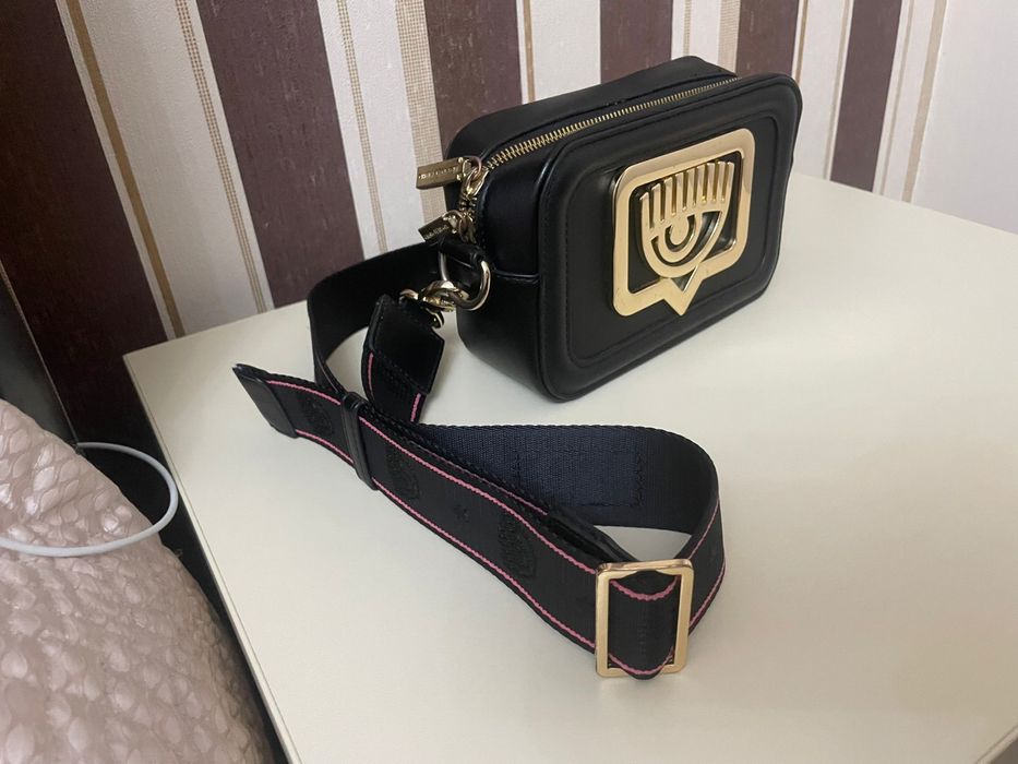 Vand geanta Chiara Ferragni