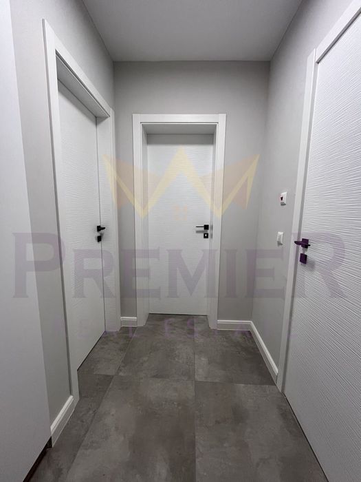 Дава се под наем Двустаен апартамент в Варна, Център - 65 кв.м за 612 € - Снимка #8