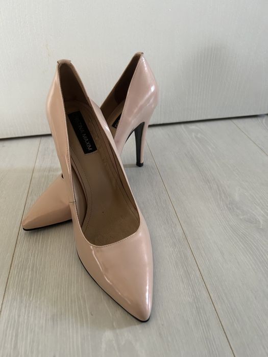 Pantofi stiletto