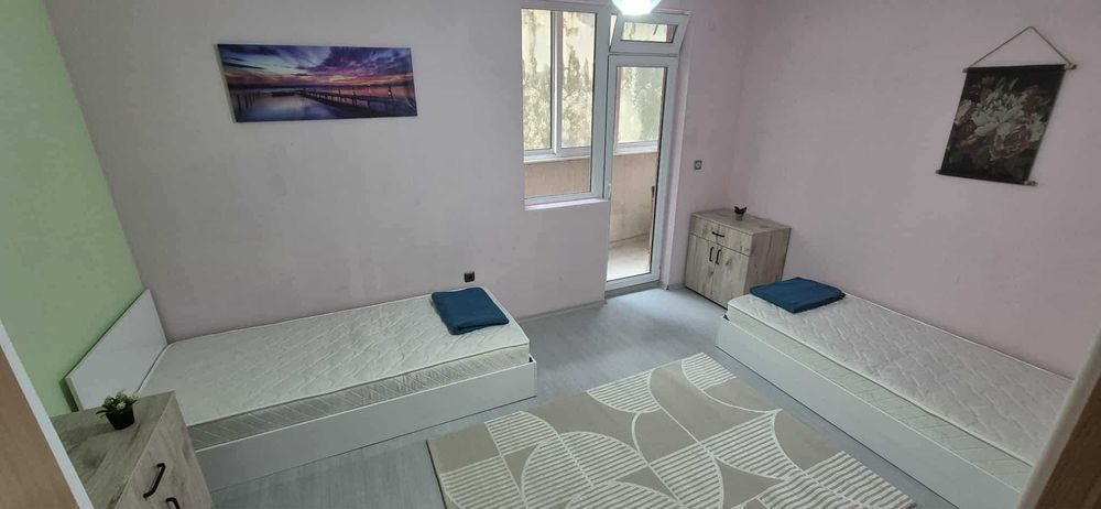 Дава се под наем Тристаен апартамент в Варна, Бриз - 100 кв.м за 612 € - Снимка #3