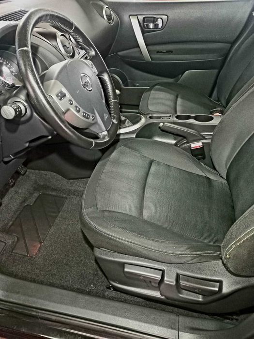 Vând Nissan Qashqai