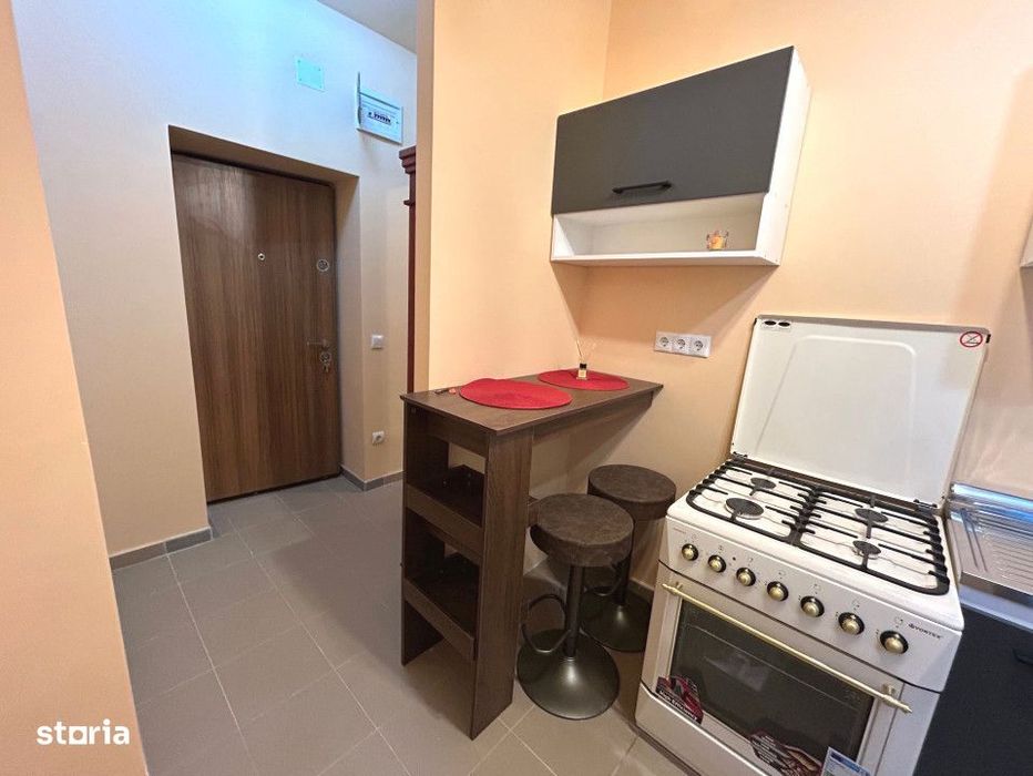 Garsoniera la casa zona Trei  Stejari