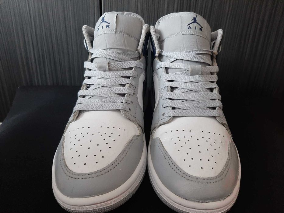 Air Jordan 1 Mid Wolf Grey Midnight Navy