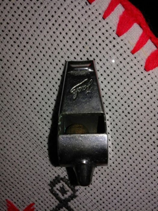 fluier vechi englezesc