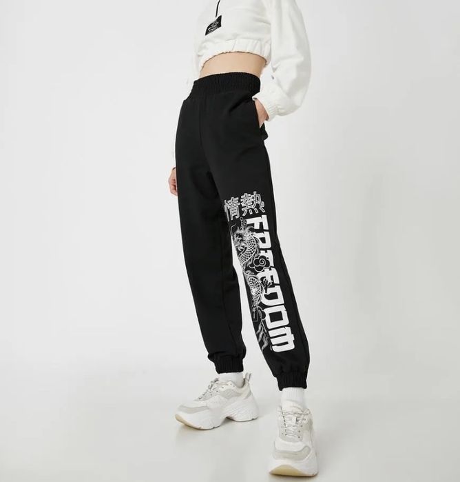 спортивные штаны