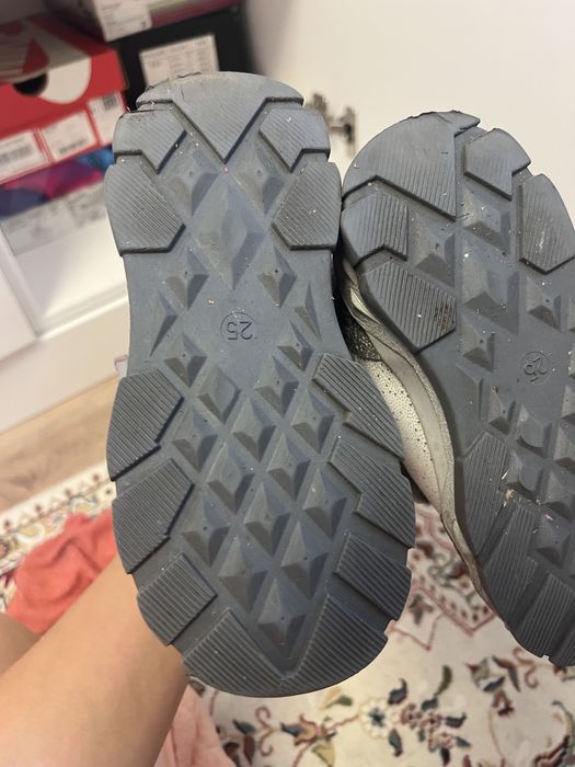 Зимние ботинки для девочки