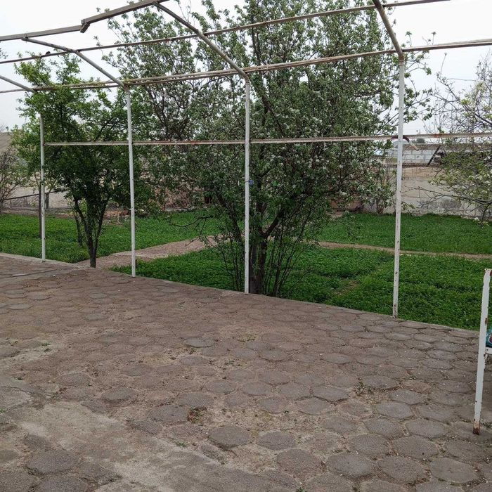 Kogon shaharda tayyor uchastka sotiladi.