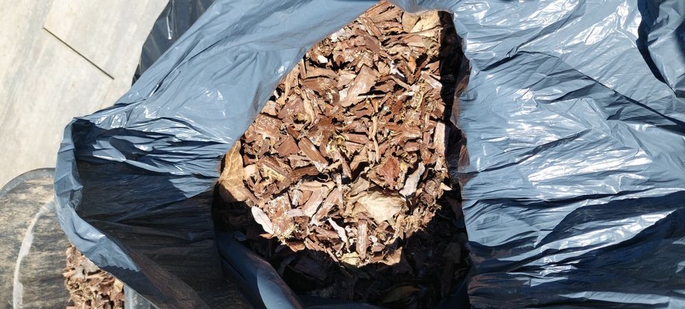 Mulci maro din lemn de brad - 50mp