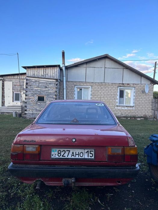 На продаже ауди 100
