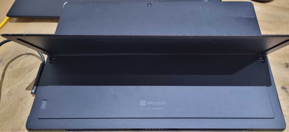 Microsoft Surface Pro 6, 256 Gb SSD, 8 Gb RAM, i5-8530U CPU, model 1796