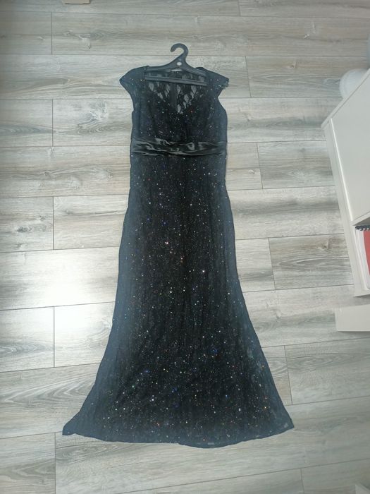 Продам вечерние платья