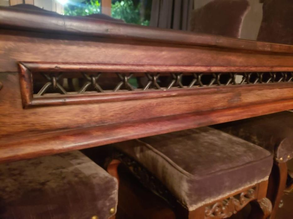 Стол, стулья кресло