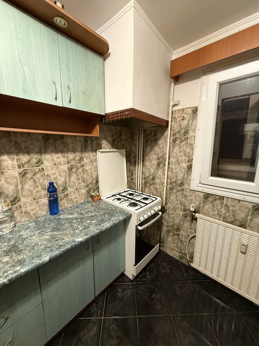 Inchiriez apartament