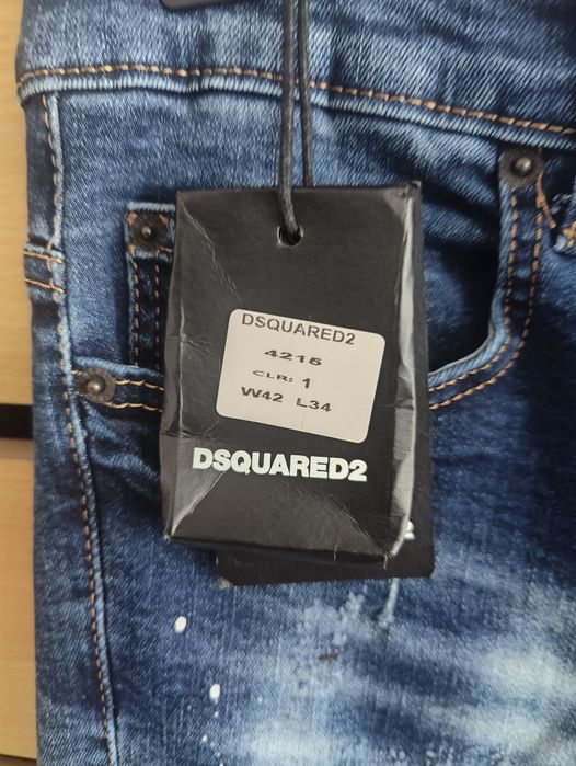 (DSQUARED2), model 42.16 (sau 4216), slim fit / skinny
