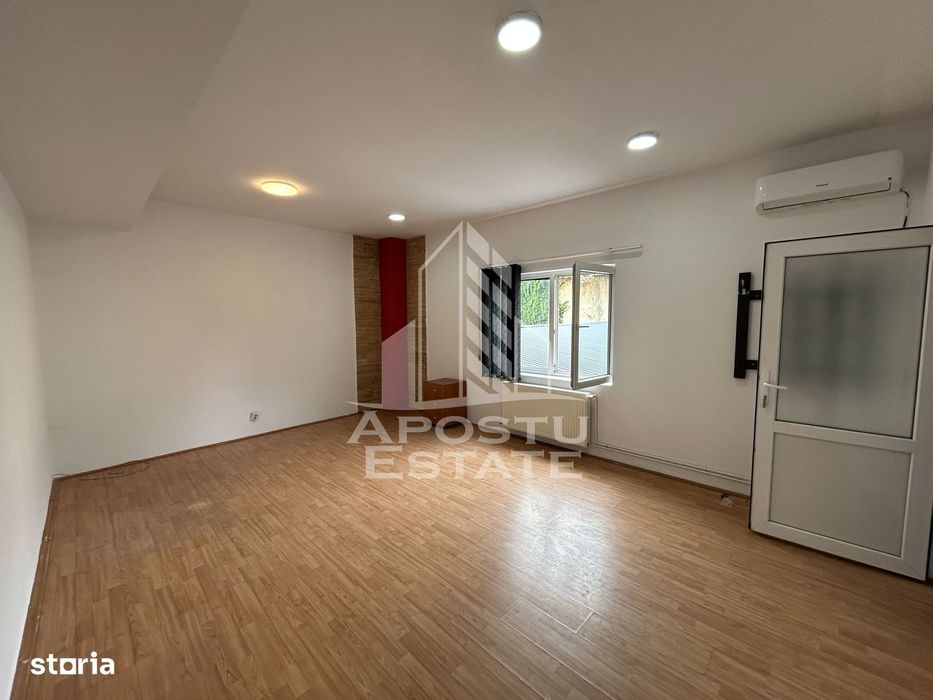 Spațiu birouri 24 mp de închiriat, zona Andrei Saguna.