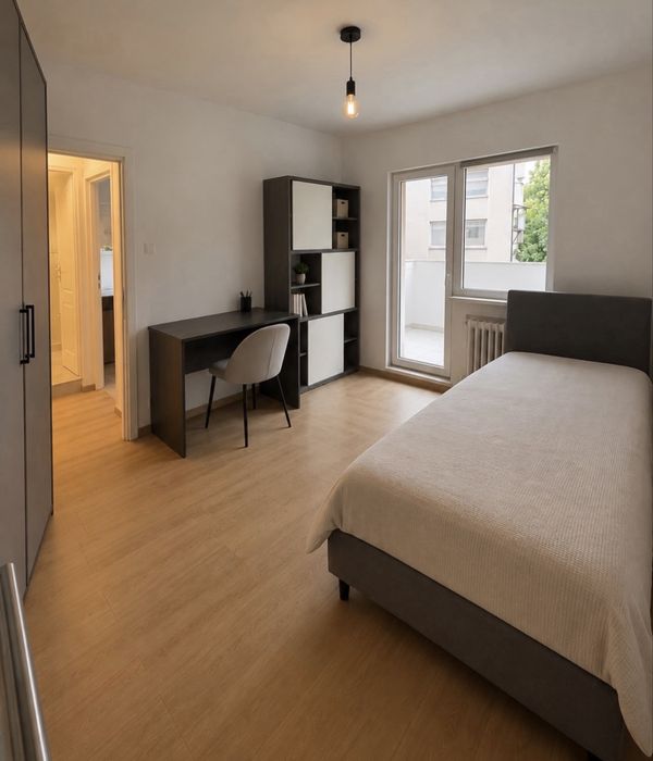 Persoana fizica Apartament 80 mp / 2 băi / 3 balcoane / prima închiriere