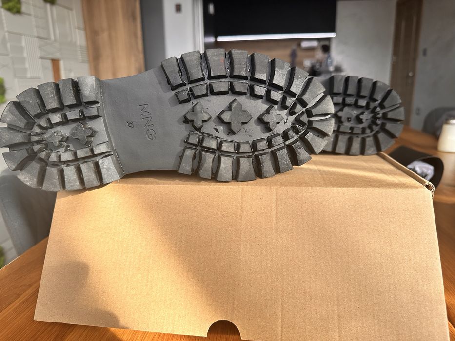 Боти  челси Mango