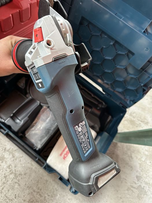 Bosch GWS 18V-10 SC
