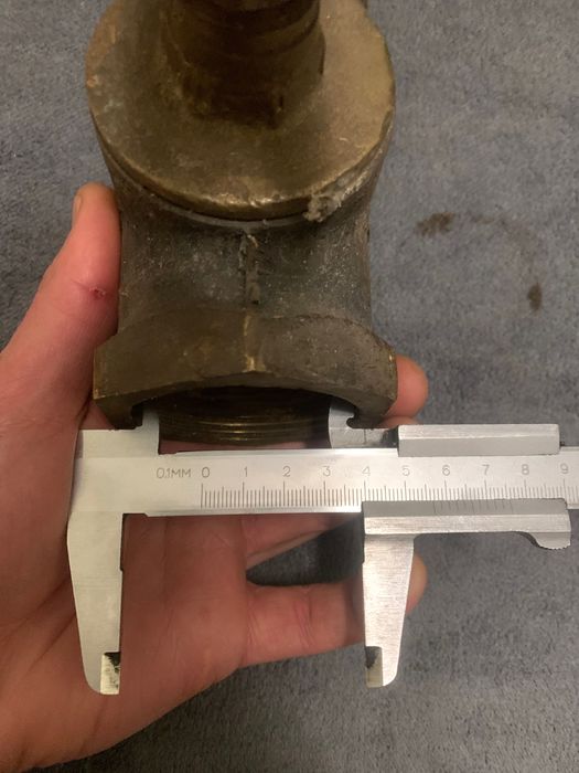 Краны бронзовые .