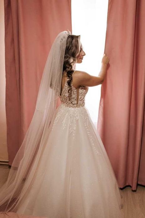 De vânzare rochie de mireasă. Mărimea xs, s.