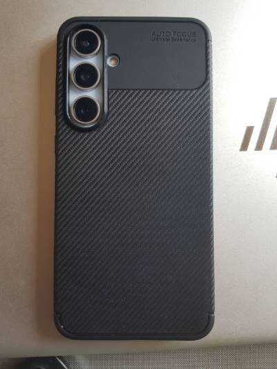 Продавам Телефон Samsung S24 FE 290 E